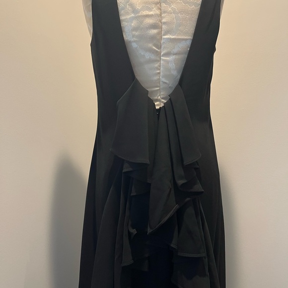 Badgley Mischka Elegant Black Evening Gown - Picture 4 of 10